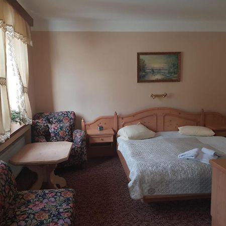 Hotel Pam Jachymov Ruang foto