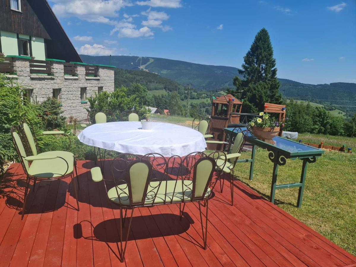Hotel Pam Jachymov Bagian luar foto