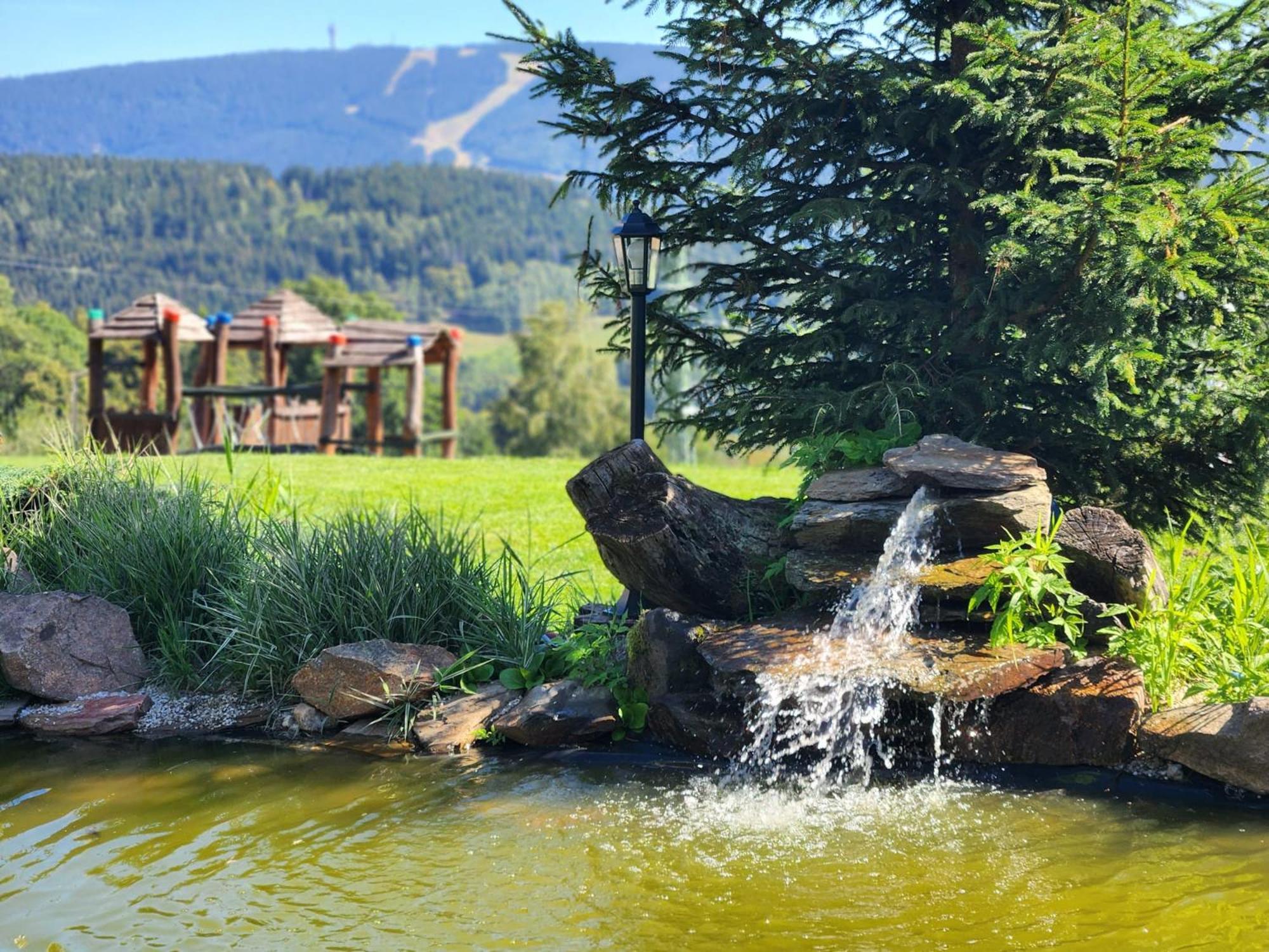 Hotel Pam Jachymov Bagian luar foto