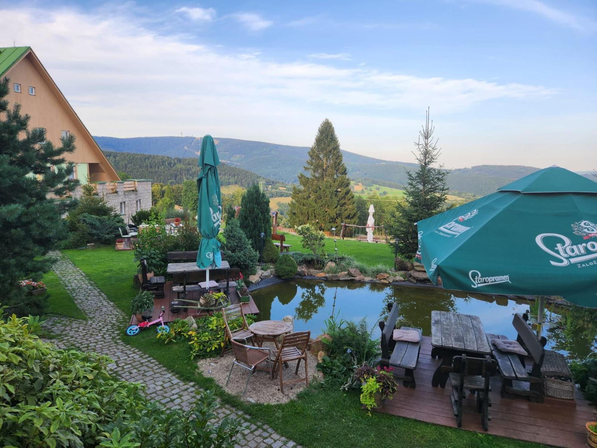 Hotel Pam Jachymov Bagian luar foto